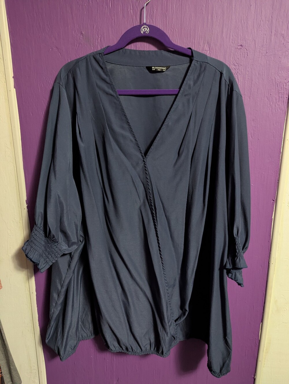 💜 BloomChic Navy Pleated V-Neck 3/4 Smocked Sleeve Blouse 28 5X